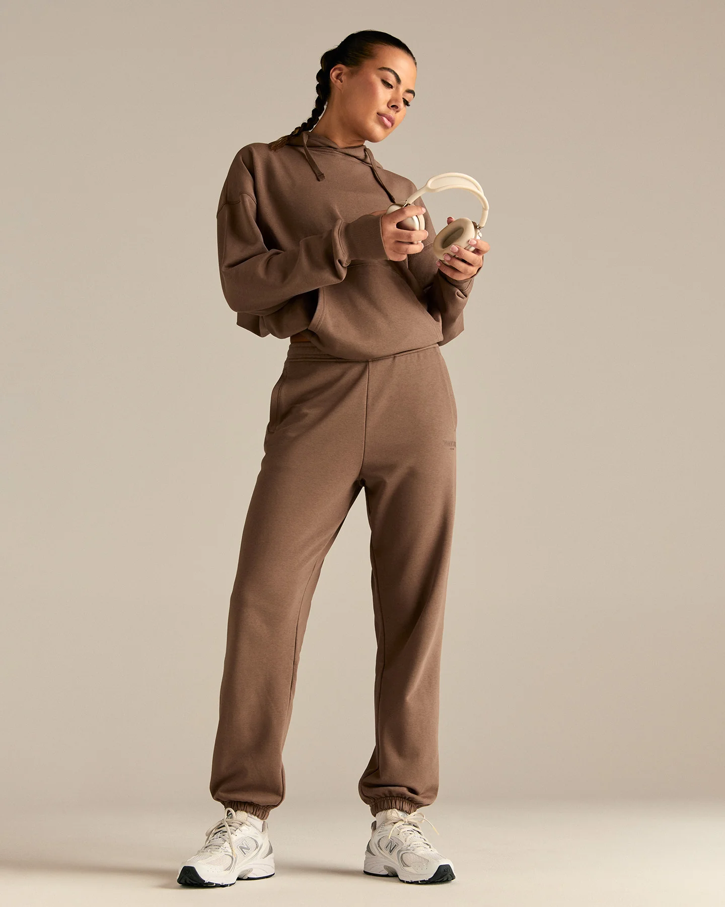 Comfort Cuffed Hem Joggers | Milk Chocolate - Image 4