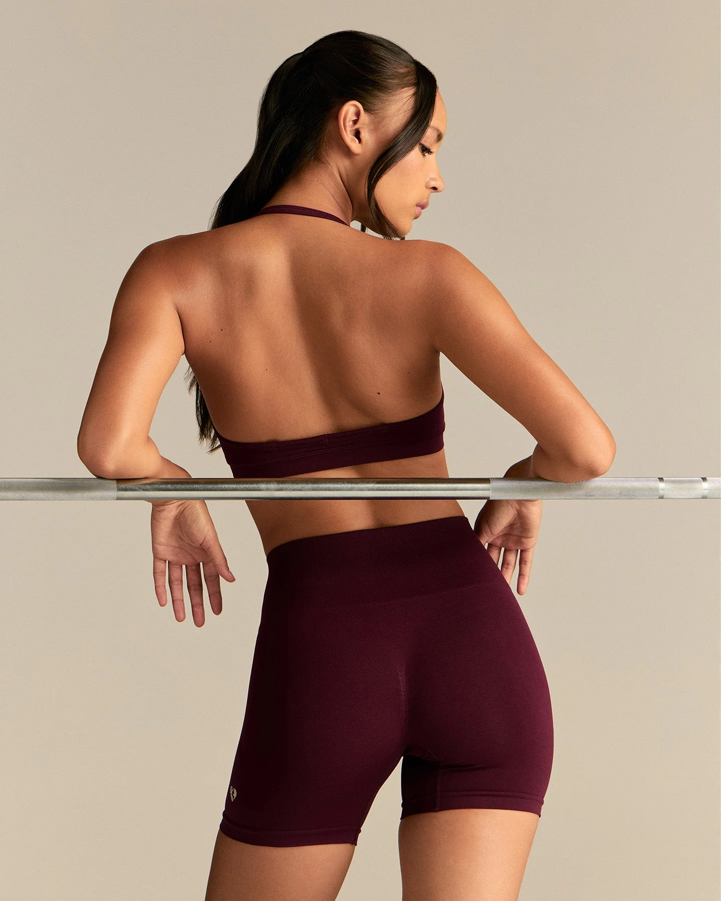 Define 2.0 Scrunch V-Neck Bra | Merlot - Image 2