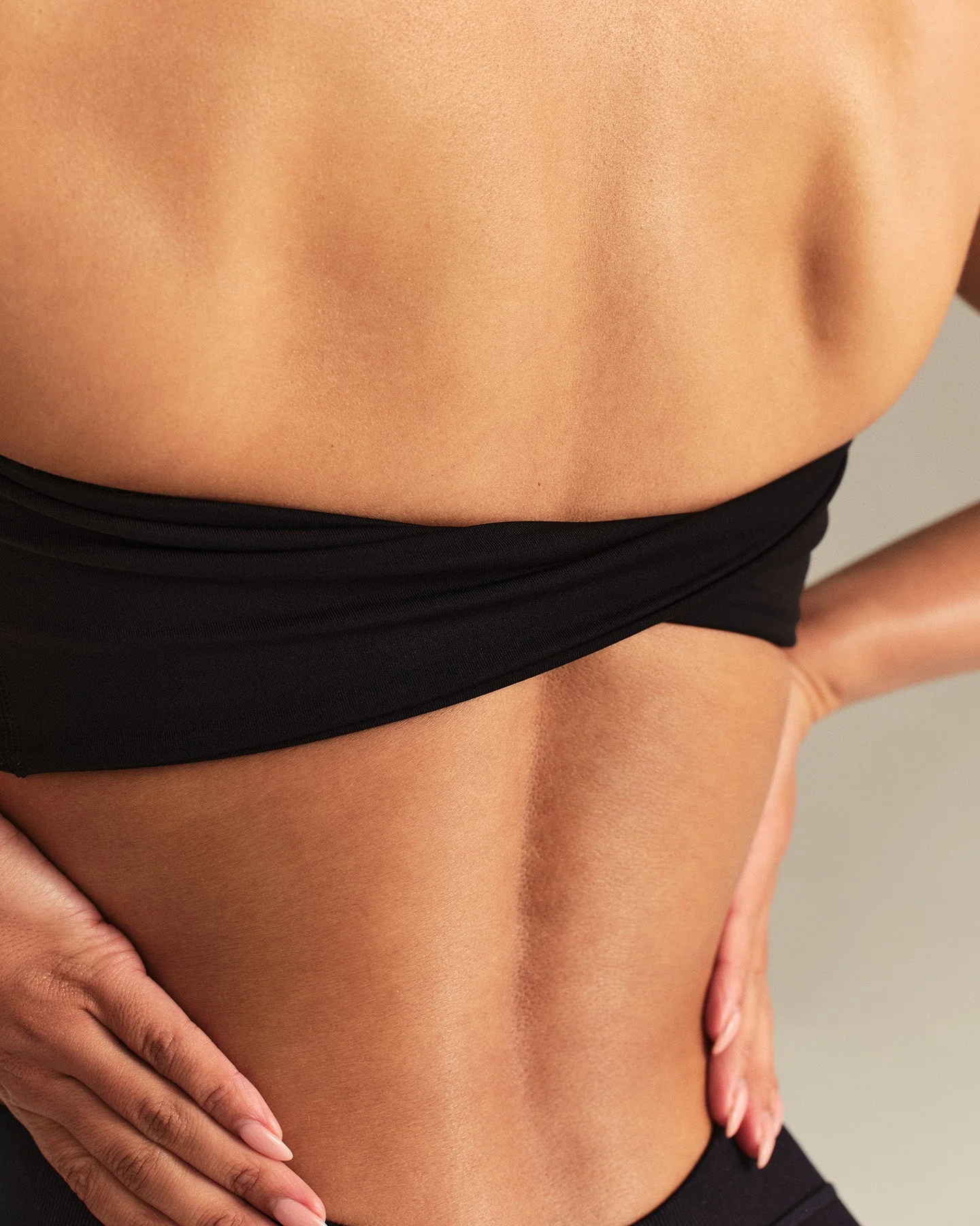 Essential Twist Back Bandeau Bra | Black - Image 7