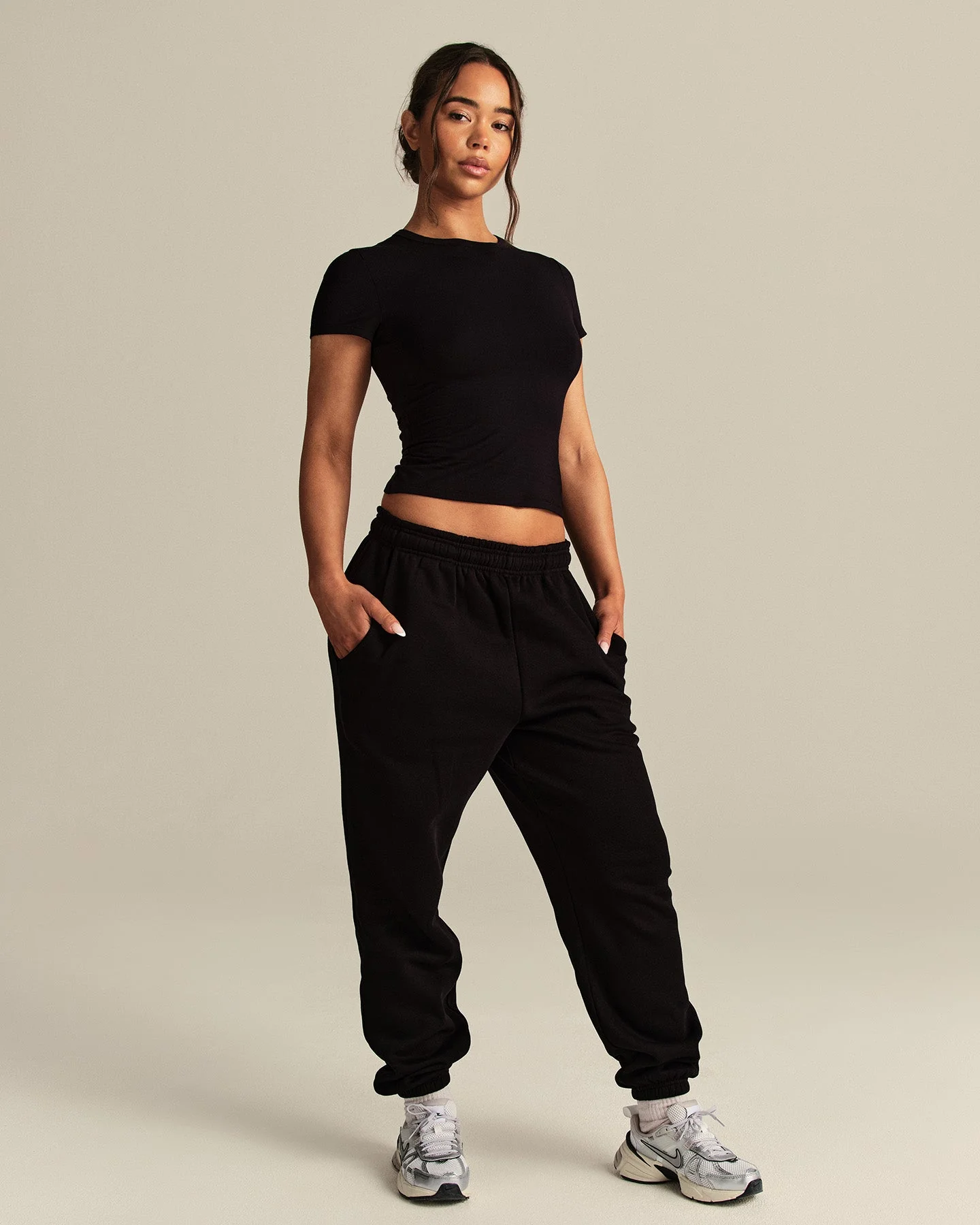 Smooth Contour Midi Short Sleeve T-Shirt | Black - Image 6